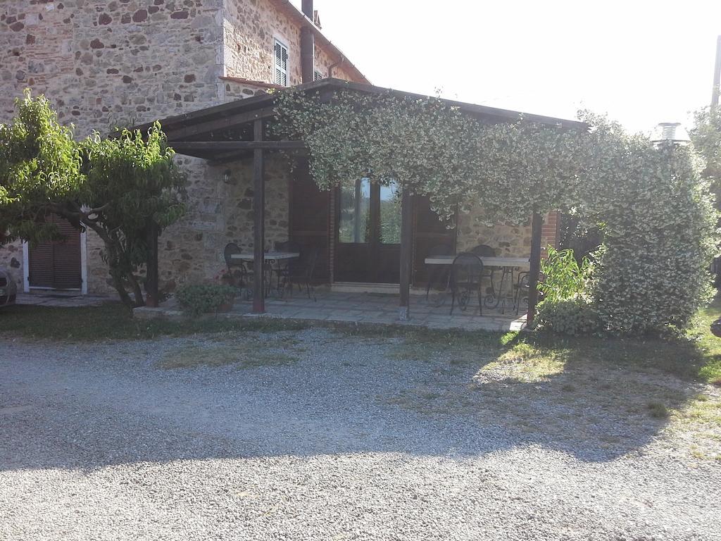Poggio Mario Villa Saturnia Exterior foto